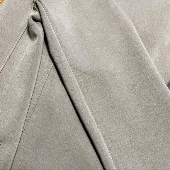 Maison d’ Amélie Paris Wm’s One Button Taupe Blazer NWT Sz M - Picture 15 of 16